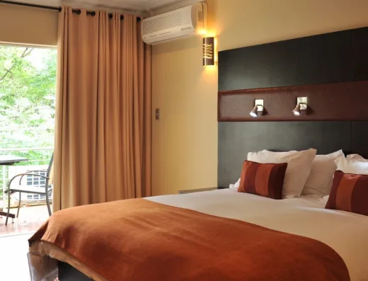 Safari Lodge Hotel & Convention Centre