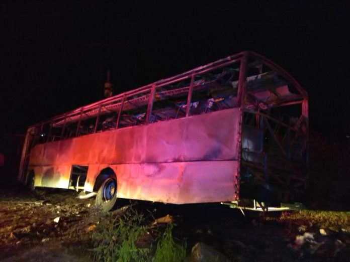 Limpopo police strongly condemn the bombing of a bus that resulted in 6 people burning beyond recognition Limpopo police strongly condemn the bombing of a bus that resulted in 6 people burning beyond recognition