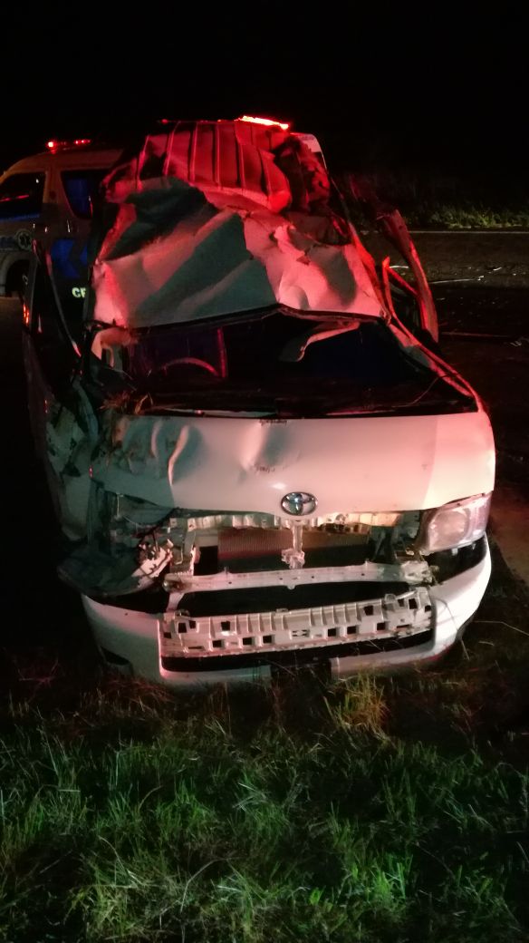KZN: Taxi passengers ejected as mini-bus rolls on freeway
