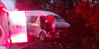 Durban: 1 dead, multiple injured in Taxi vs bakkie crash in Durban