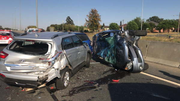 Four injured in three-vehicle crash – Benoni