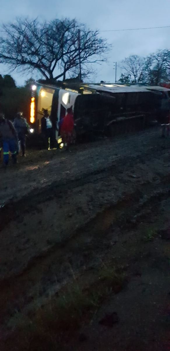 Fortunate escape from injury for nearly 100 bus passengers after rollover in KZN