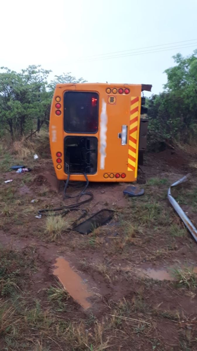 Gauteng: Two dead multiple injured in bus crash on the Moloto road near Cullinan