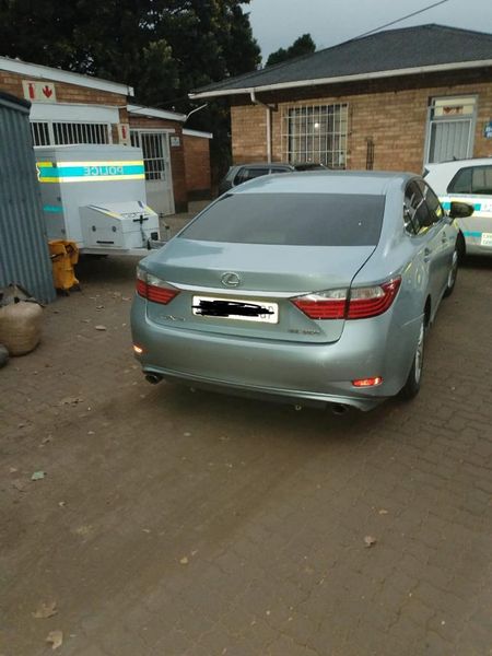 Drugs, suspected stolen copper cables and three vehicles confiscated by Ekurhuleni Police