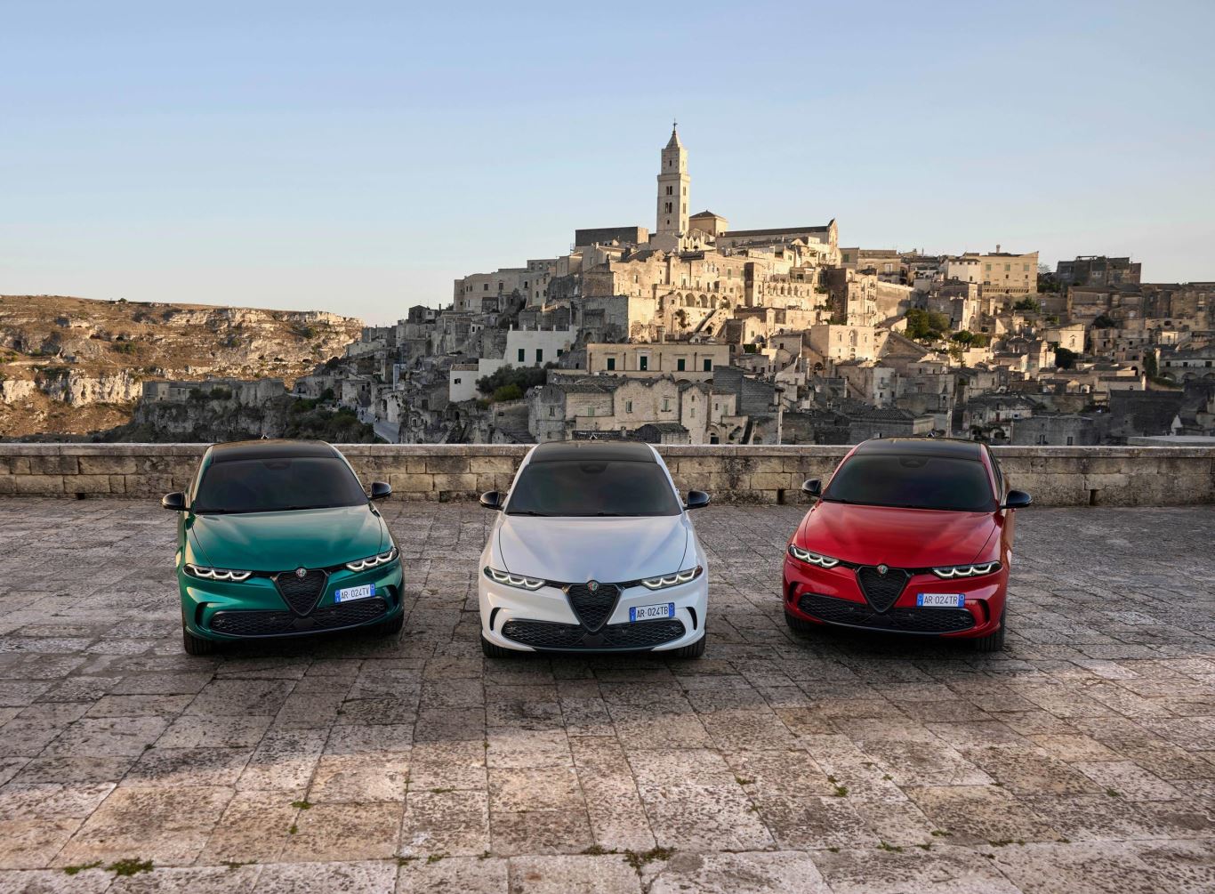 Alfa Romeo unveils the first global special series in the line-up ...