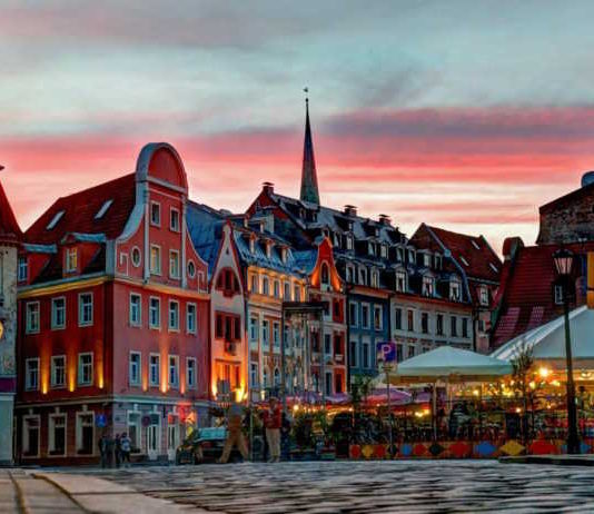 One of Europe's best-preserved medieval Old Towns, Riga enchants visitors with its cobblestone streets, Gothic spires, and beautifully restored merchant houses.
