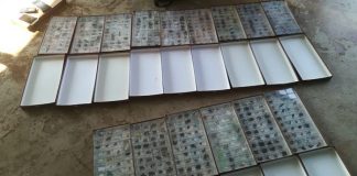 Hawks arrest suspects in possession of stolen gemstones Hawks arrest suspects in possession of stolen gemstones