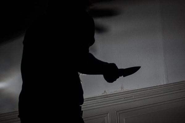 Woman hides from home invaders who ransack home, Woodlands