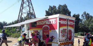 Shoprite Group feeds families left destitute by fire in Booysens Shoprite Group feeds families left destitute by fire in Booysens