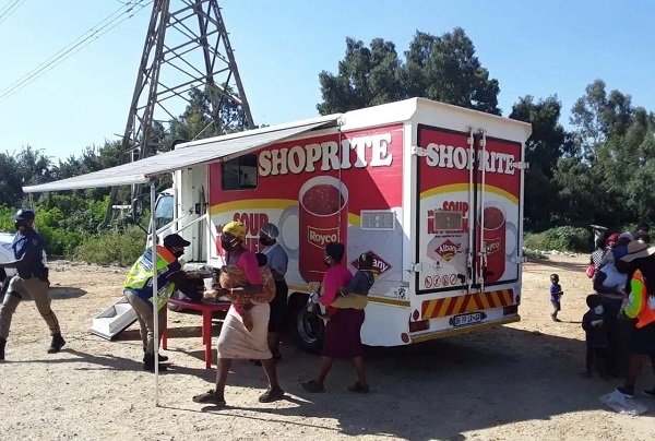 Shoprite Group feeds families left destitute by fire in Booysens