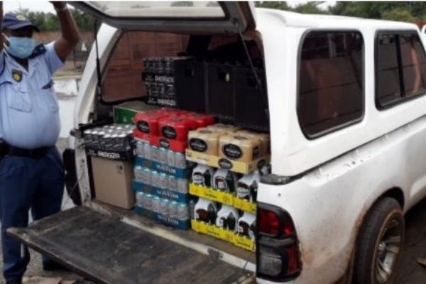 Two arrested for transporting liquor, Potchefstroom