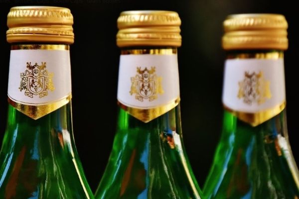 Confiscated alcohol, arrest at Hennie’s Restaurant – Private Prosecution unit lays charges Confiscated alcohol, arrest at Hennie’s Restaurant – Private Prosecution unit lays charges