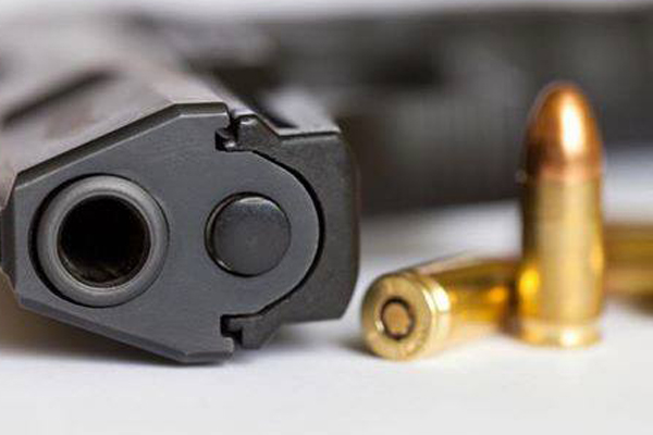 Suspected gangster arrested for possession of firearms and police uniform, Tafelsig Suspected gangster arrested for possession of firearms and police uniform, Tafelsig