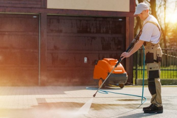 How To Use a Pressure Washer Safely: A Beginner's Guide