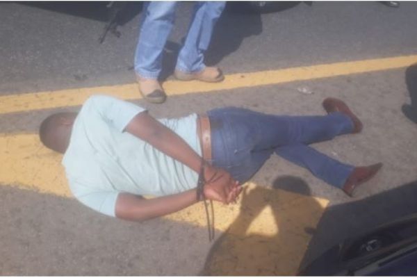 Sandton shootout: 2 suspects shot dead, 4 arrested Sandton shootout: 2 suspects shot dead, 4 arrested