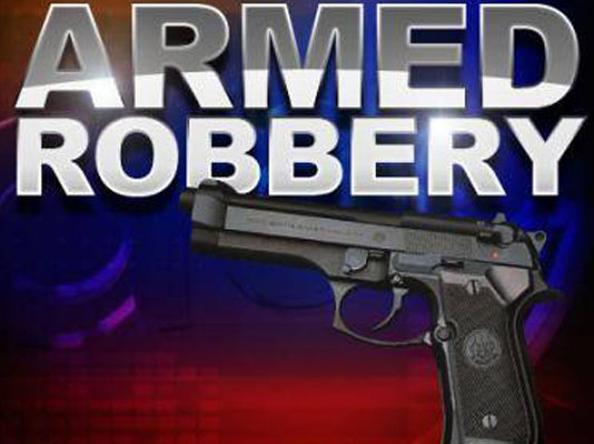 2 East London Retail stores, in shopping complex, robbed, 5 sought