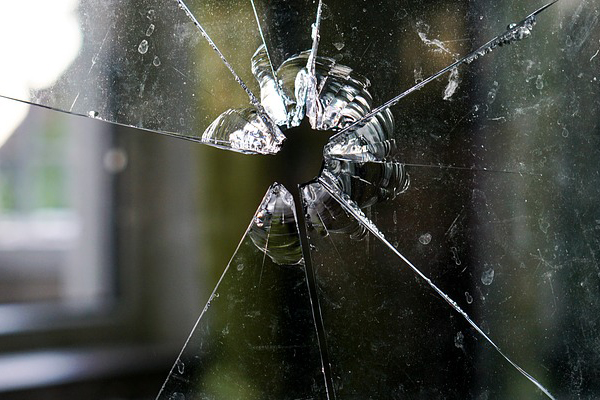 Tonga business burglary, police in shoot out with suspects Tonga business burglary, police in shoot out with suspects