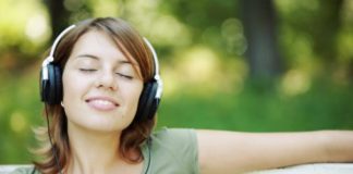 7 Benefits of Listening to Music for Your Mind & Mood