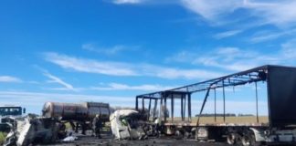 Truck diver burns to death as 2 trucks collide, N1, Koppies