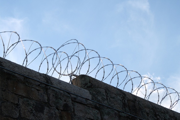 Woman arrested with drugs allegedly destined for Johannesburg prison Woman arrested with drugs allegedly destined for Johannesburg prison