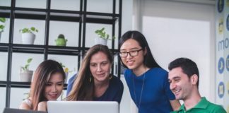 The Small Business Guide to Marketing with Video The Small Business Guide to Marketing with Video