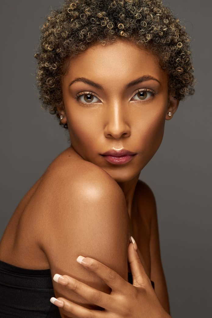 Current looks and modern 2022 make-up trends shared by the experts Current looks and modern 2022 make-up trends shared by the experts