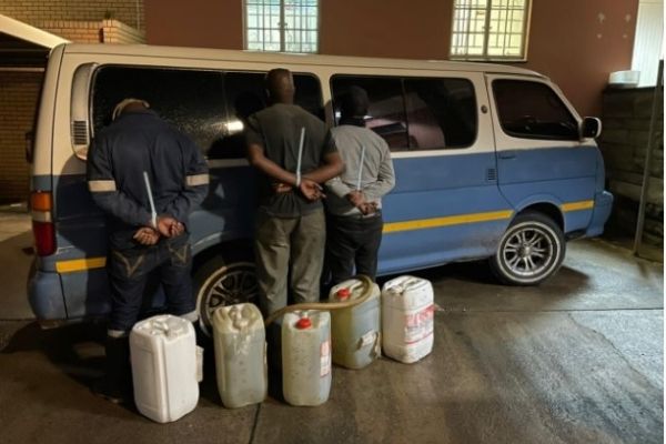 3 Nabbed stealing diesel from truck at Ficksburg Port of Entry 3 Nabbed stealing diesel from truck at Ficksburg Port of Entry