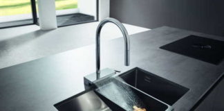 The Aquno Select M81 kitchen faucet from hansgrohe