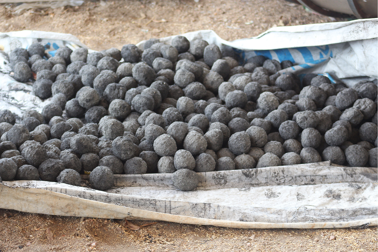 Charcoal balls from biomass
