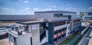 FUCHS shows confidence in Africa with new office complex and warehouse FUCHS shows confidence in Africa with new office complex and warehouse