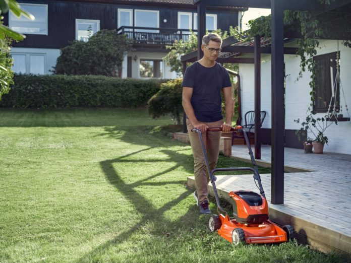 5 Tips to a picture-perfect lawn (just in time for summer)