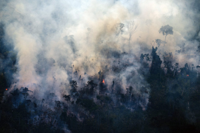 Candeias do Jamari, Rondônia state.Greenpeace Brazil flew over the southern Amazonas and northern Rondônia states in Brazil to monitor deforestation and forest fires in the Amazon in July 2022. © Christian Braga / Greenpeace