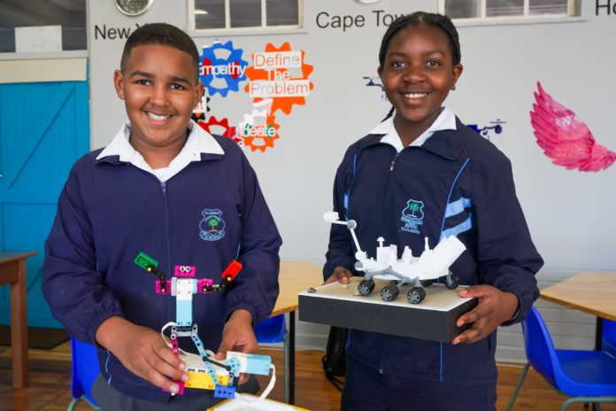 NEW SAKHIKAMVA 4IR STREAM LABORATORY TO BOOST CODING EDUCATION AT FLOREAT PRIMARY SCHOOL NEW SAKHIKAMVA 4IR STREAM LABORATORY TO BOOST CODING EDUCATION AT FLOREAT PRIMARY SCHOOL