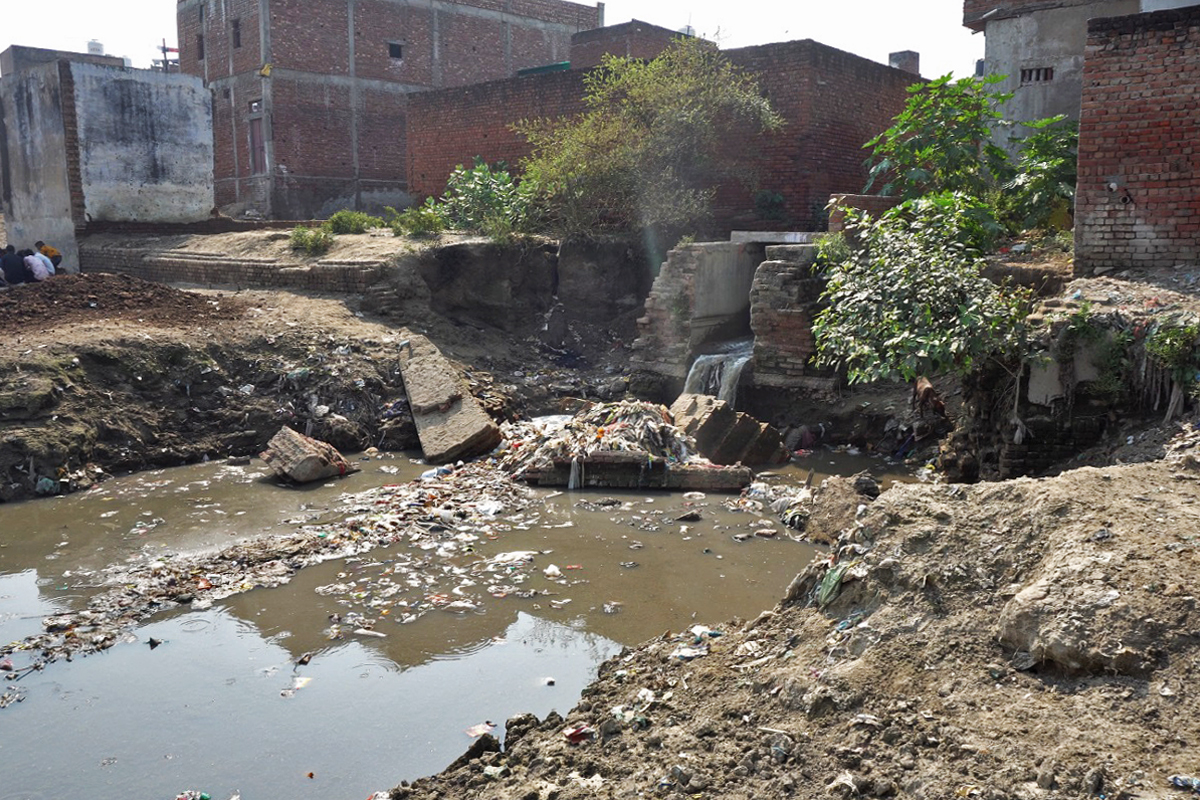 Domestic sewage being discharged into the Yamuna River. 