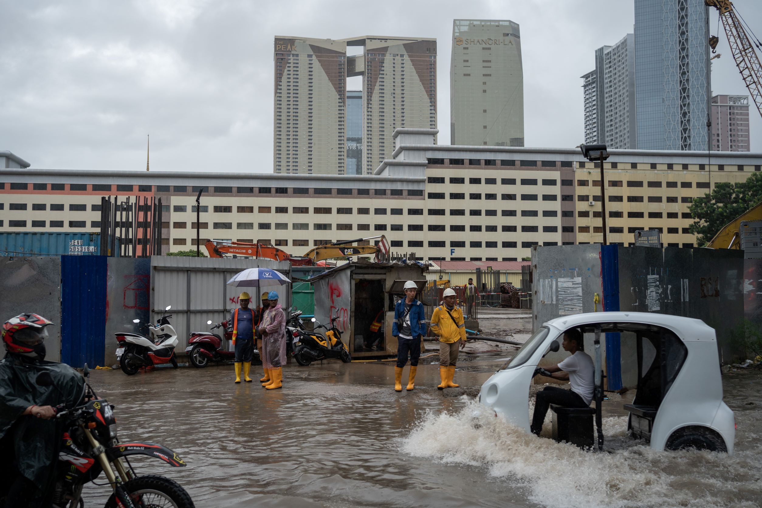 Flooding in Phnom Penh is exacerbated by the infilling of lakes