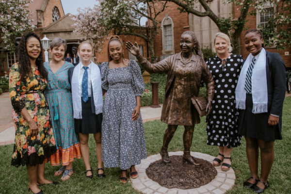 MANDISA STATUE UNVEILING A POIGNANT LANDMARK FOR ST ANNE’S MANDISA STATUE UNVEILING A POIGNANT LANDMARK FOR ST ANNE’S