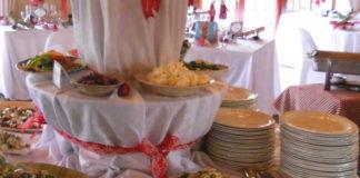 Granny Mouse Christmas table food decor