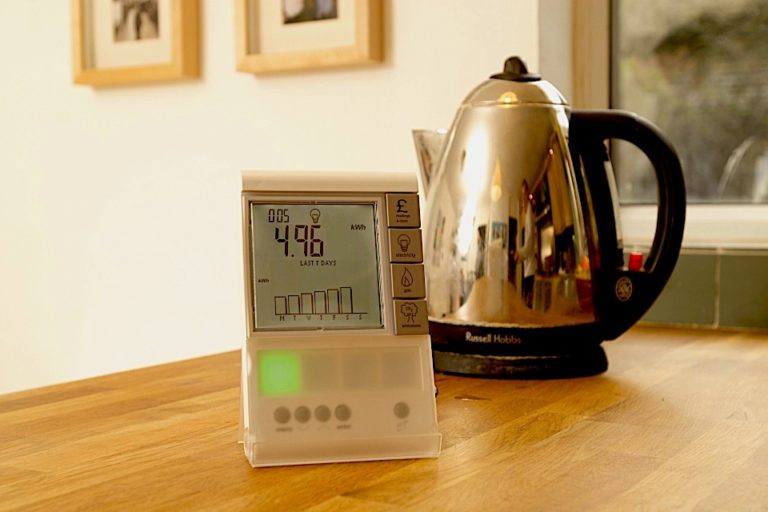 A smart meter. Image courtesy of the UK office of Energy and Climate Change.