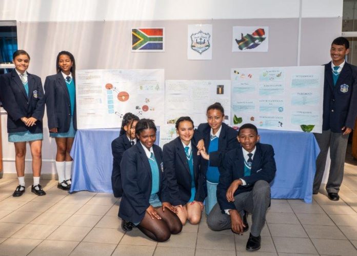 Laager Rooibos unearths the next generation of South African scientists Laager Rooibos unearths the next generation of South African scientists