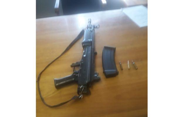 Man arrested with R5 assault rifle on a farm in Barberton