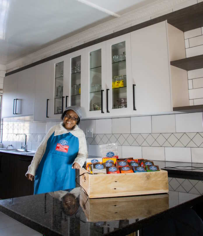 Hinds Spices Serves Gauteng Winner a Sensational Kitchen Makeover Valued at R100,000 Hinds Spices Serves Gauteng Winner a Sensational Kitchen Makeover Valued at R100,000