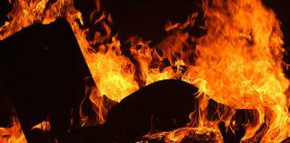 5 Trucks torched on the N4, Waterval Boven. Photo: Pixabay