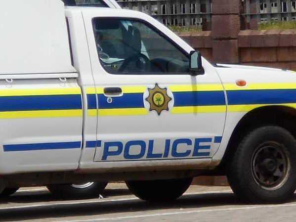 Police search for murder and attempted murder suspects