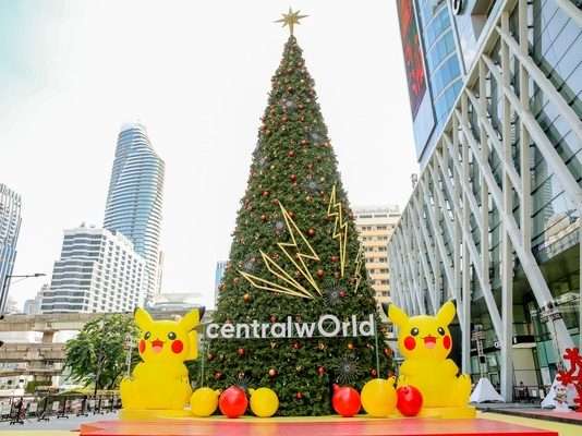 Central World Bangkok Shopping Center Lights Up for Global Festive Joy