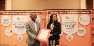 CEO Mala Suriah receives South Africa Best Employer Brand Award on behalf of Fundi