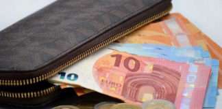 Upbeat PMIs brought buyers back into the Euro Upbeat PMIs brought buyers back into the Euro