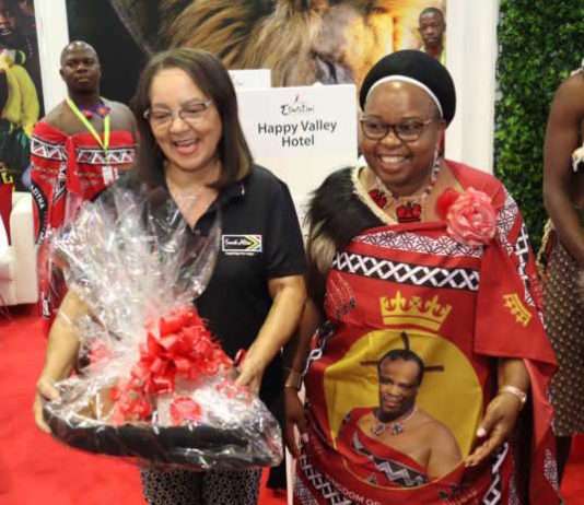 The Minister in the Ministry of Tourism and Environmental Affairs of the Kingdom of Eswatini, Honourable Minister Mrs Jane Matty Mkhonta-Simelane met with South Africa’s Tourism minister, Patricia De Lille to strengthen relations between South Africa and the Kingdom