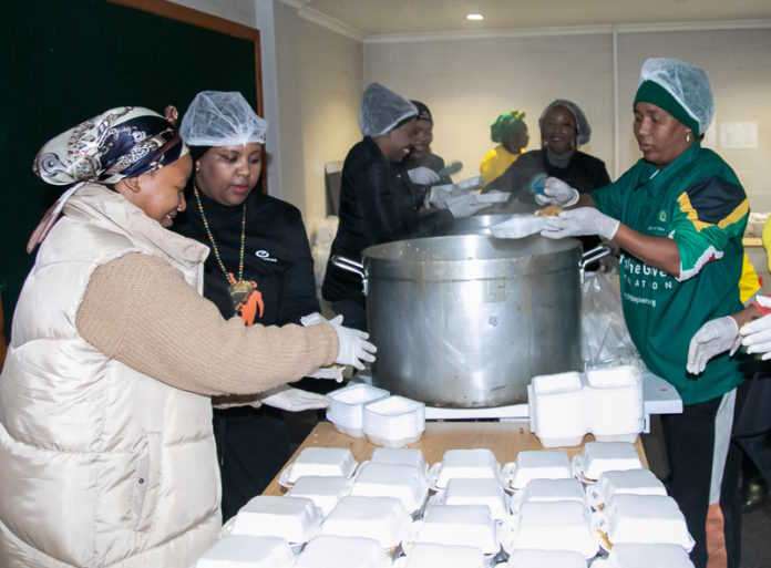 Gift of the Givers and Engen Join Hands for Madiba Day Gift of the Givers and Engen Join Hands for Madiba Day