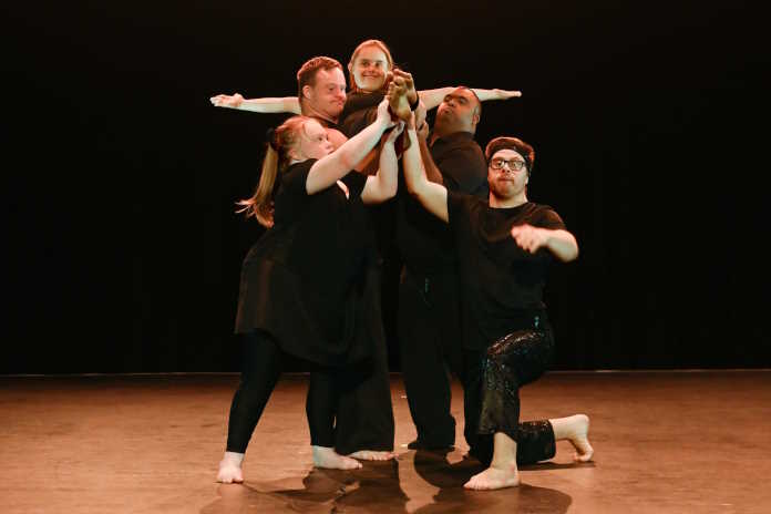 FLATFOOT DOWNIE DANCE COMPANY. horeography Lliane Loots. Dancers Michaela Munro, Charles Phillips, Kevin Govender and Karl Hebbelmann