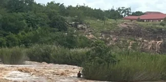 Tonga: Young lady rescued by police after being swept away by strong river current Young lady rescued by police after being swept away by strong river current